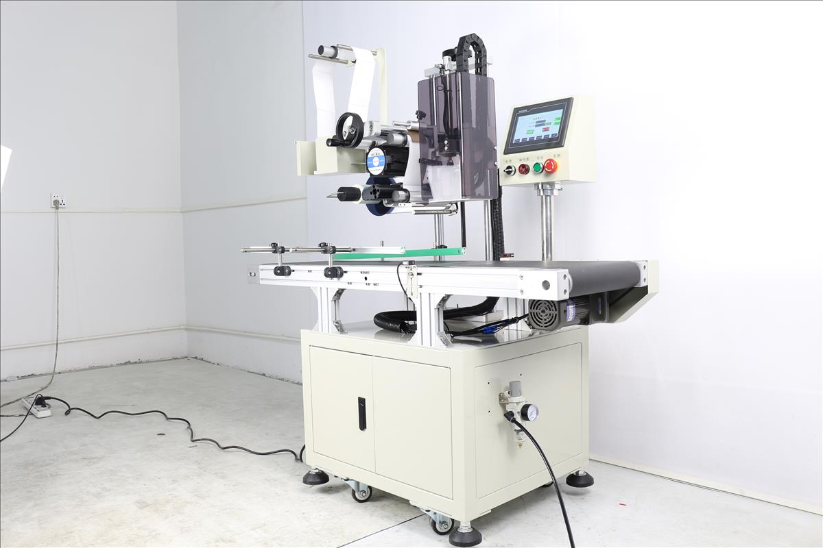 自動(dòng)貼標(biāo)機(jī)對(duì)標(biāo)簽有什么要求？自動(dòng)貼標(biāo)機(jī)貼的標(biāo)簽要做什么樣的？